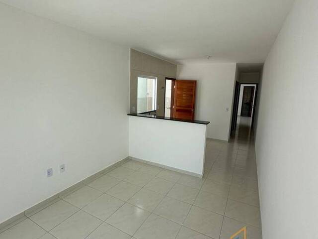#0002 - Casa para Venda em Extremoz - RN - 2
