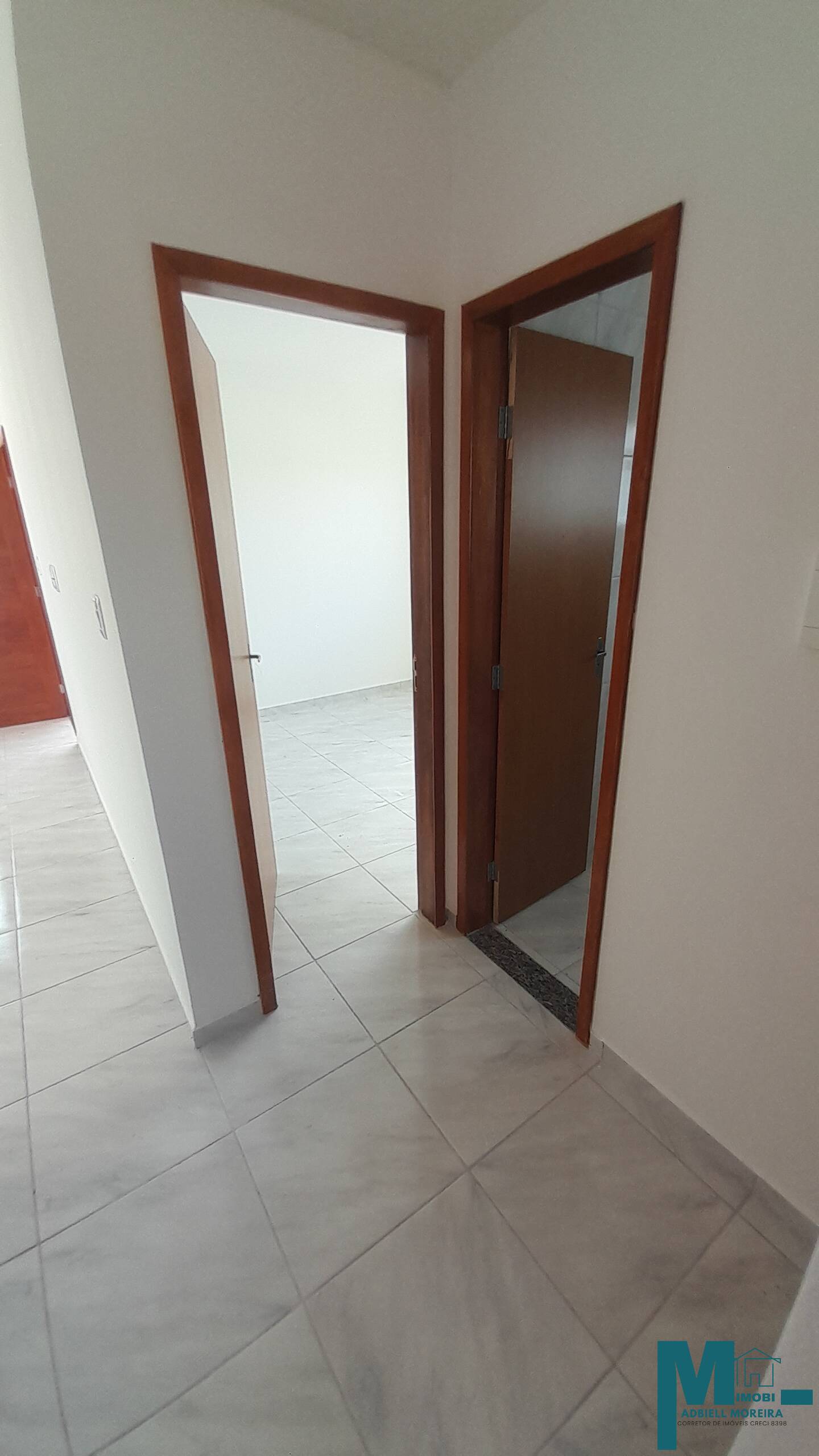 Casa à venda com 2 quartos, 55m² - Foto 9