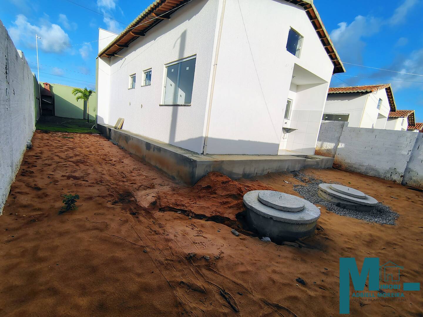 Casa à venda com 2 quartos, 50m² - Foto 14