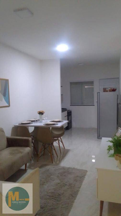Casa à venda com 2 quartos, 49m² - Foto 3