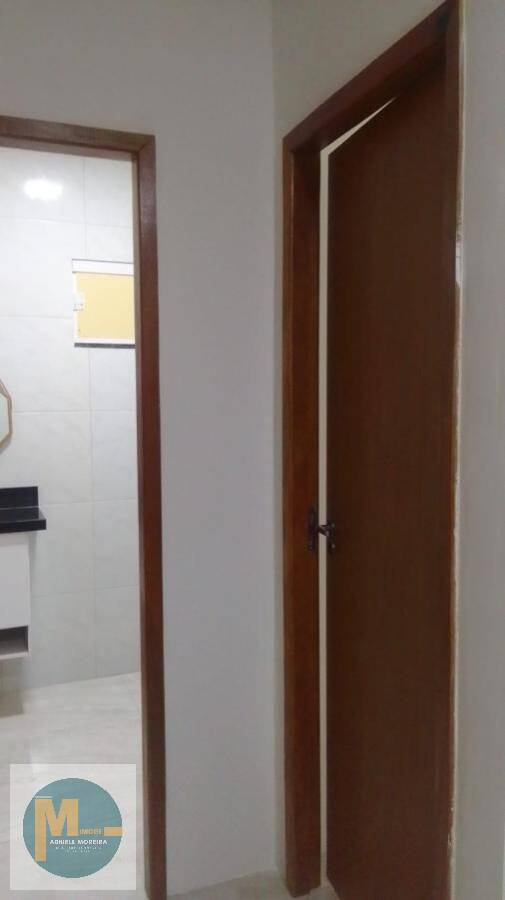 Casa à venda com 2 quartos, 49m² - Foto 9