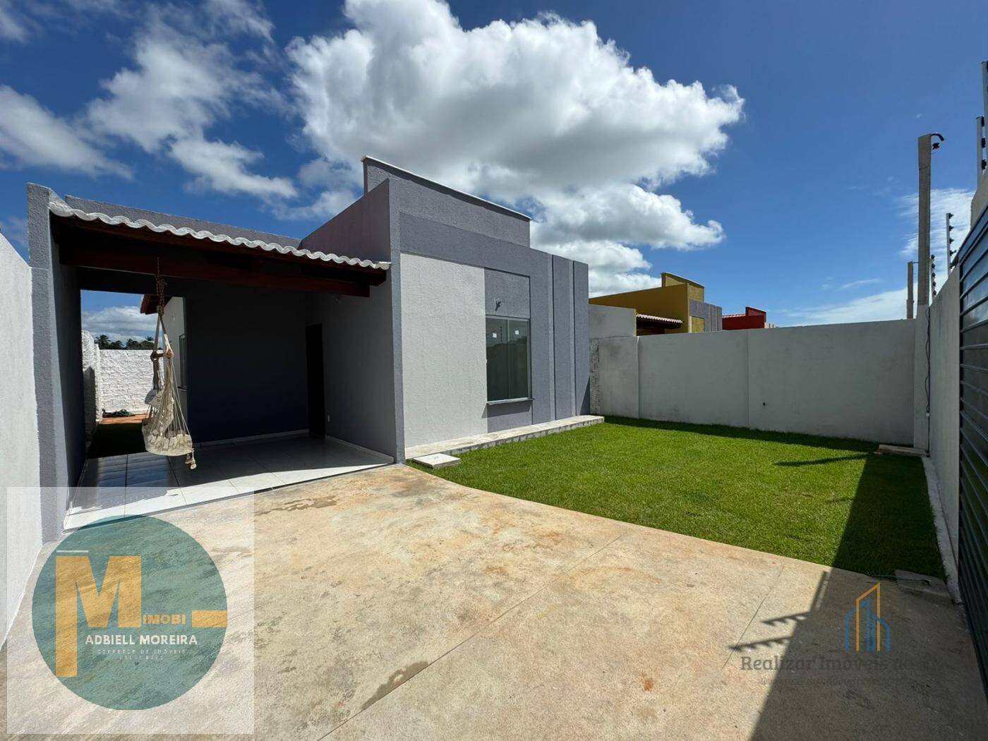Casa à venda com 2 quartos, 200m² - Foto 1